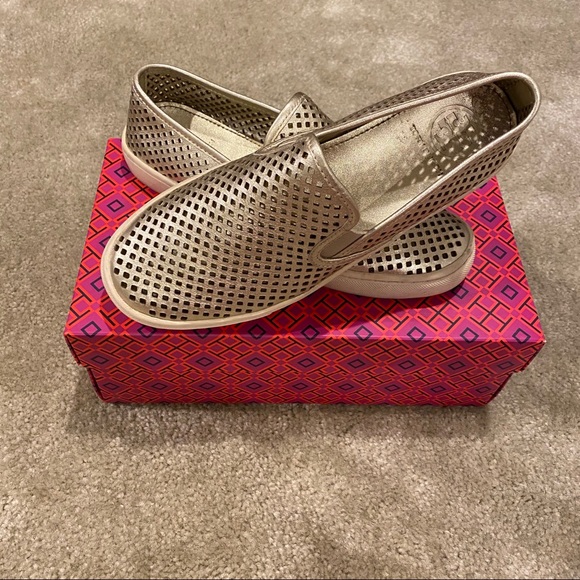 Tory Burch Shoes - Tory Burch Jesse Perforated Sneaker